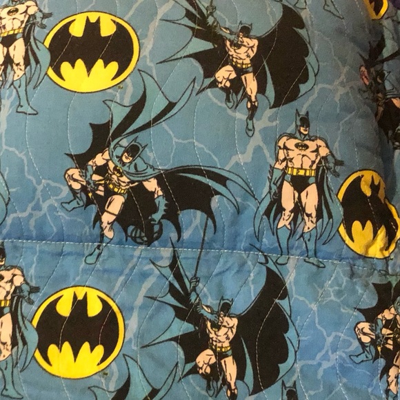 Batman Sleeping Bag Built in Pillow & Blanket - Picture 6 of 7